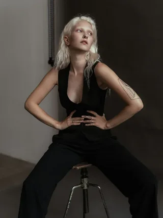 Chloe · Photograph 4