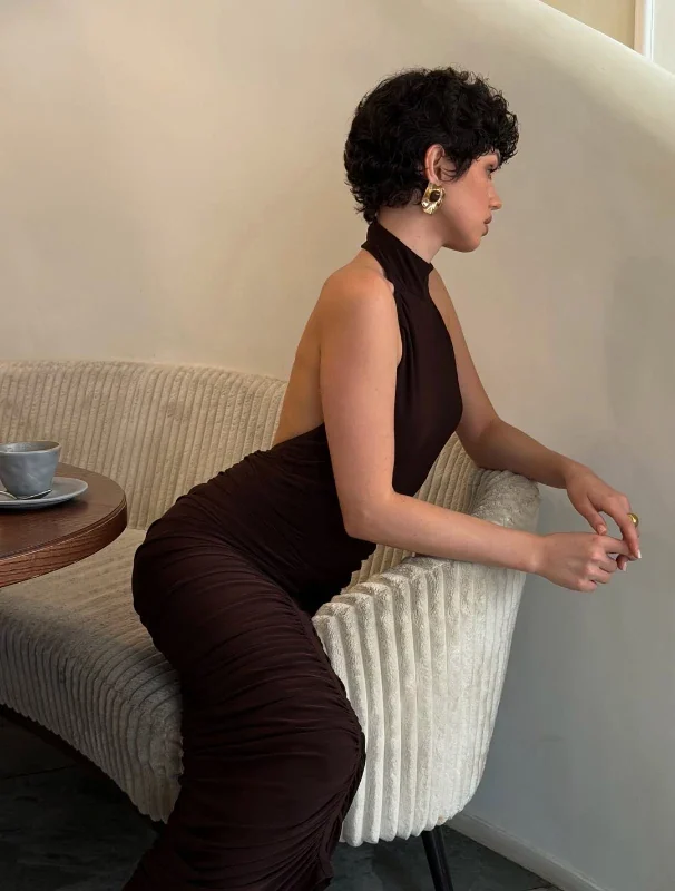 Lina — Photo 2 of 5